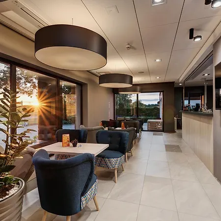 Wind Hotel