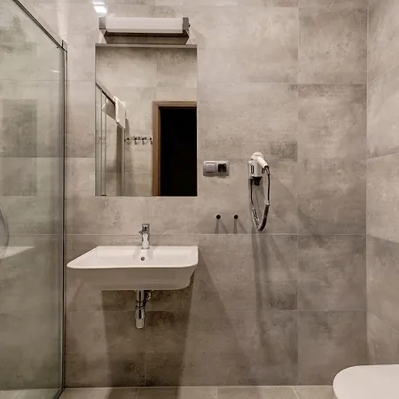 Hotel Wind 3*