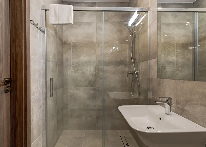 Wind فندق غجيبوفو